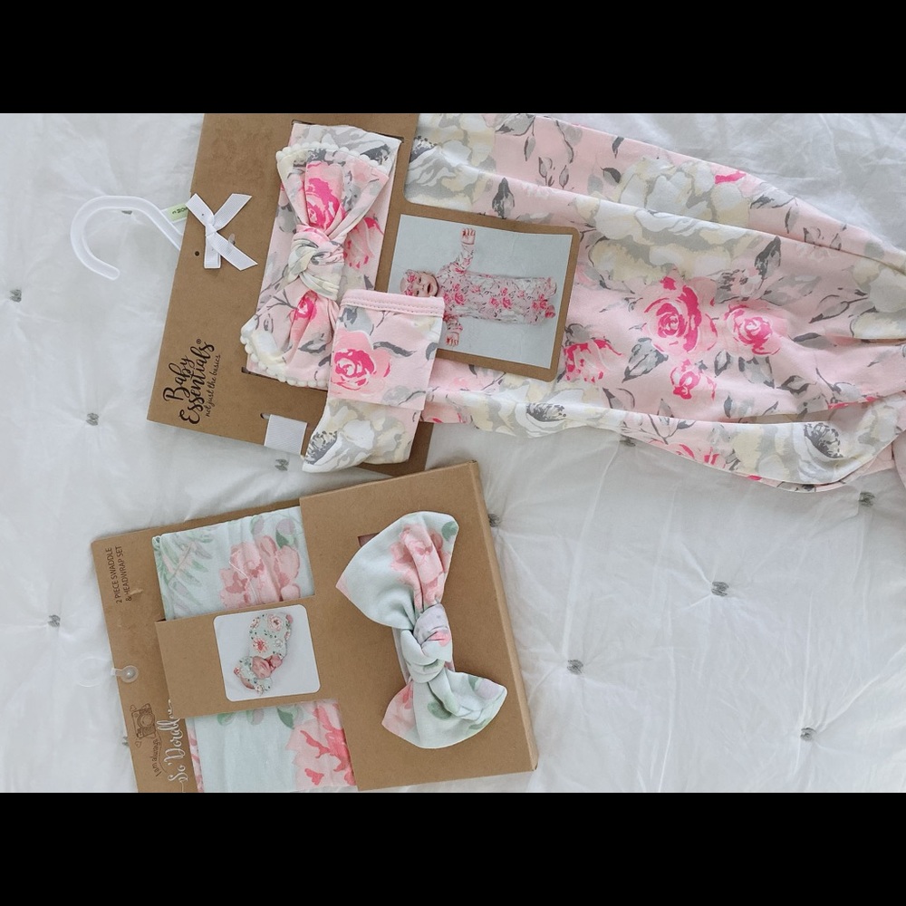 Swaddles & Bows set
